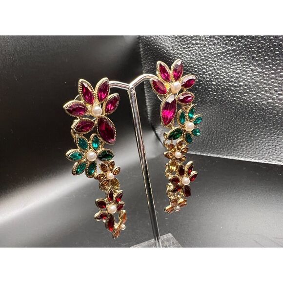 Poinsettia Long Earrings - Picture 5 of 5